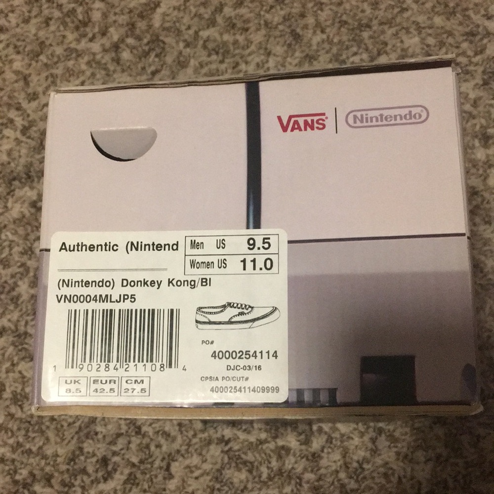 Vans Authentic Nintendo Donkey Kong Vans - Picture 6 of 6